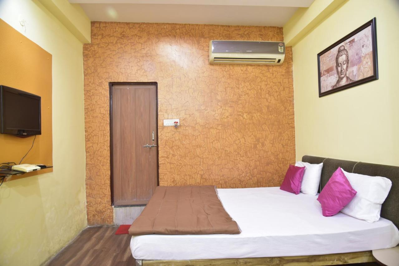 Hotel Drishti Inn Khāpri Exterior foto
